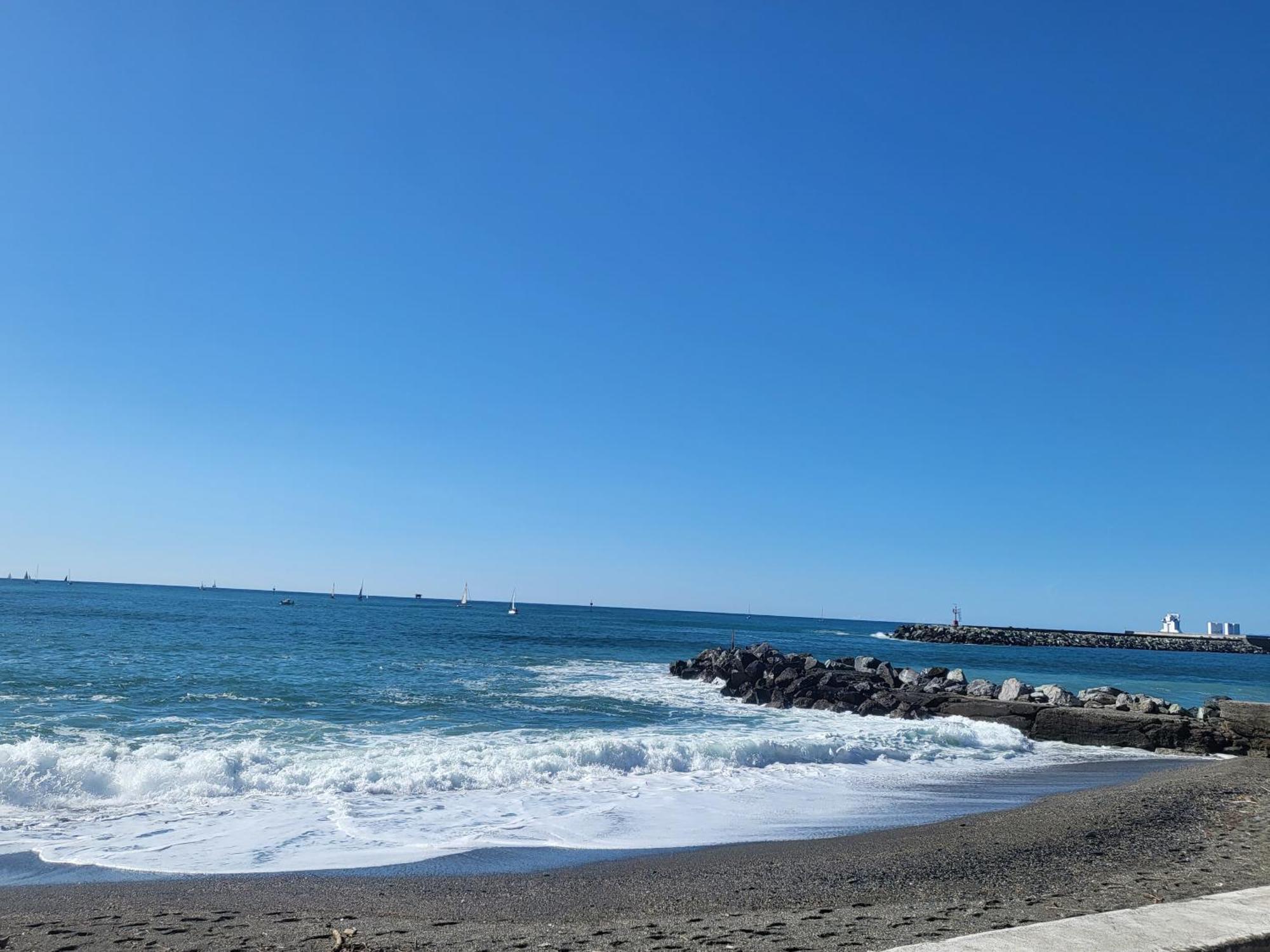 La Casetta A Due Passi Dal Mare Генуя Экстерьер фото